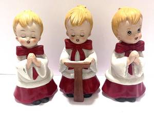 lot 27 image: Three Porcelain Homco Choir Kids