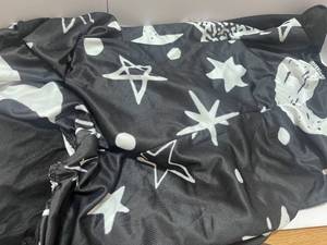 lot 35 image: Moon and Stars Car Seat Covers New
