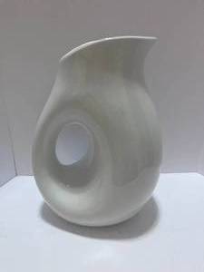 lot 49 image: Tag White Pitcher