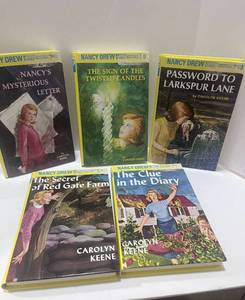 lot 51 image: Set of 5 Nancy Drew Books Published in 90s
