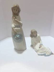 lot 59 image: Two Vintage Nadal Porcelain Figurines 1980s