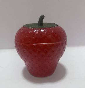 lot 60 image: 1949 Hazel Atlas Strawberry Jam Pot 3
