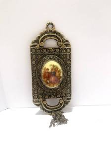 lot 61 image: 24K Gold Plated Limoges Cameo Dcor