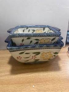 lot 70 image: New in Box Temp-tations Bakeware