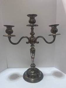 lot 72 image: Vintage Silver Plate Candelabra 15