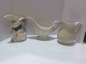 lot 75 image: Vintage Rabbit Pitcher, White Pitcher and Gravy Boat
