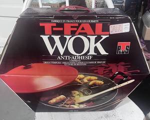 lot 103 image: New Never Used Wok