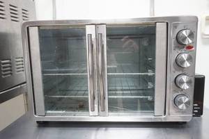 lot 8 image: Elite Gourmet Commercial Toaster Oven
