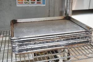 lot 26 image: Stack Of Commercial Baking Sheets 13x 18 9ct