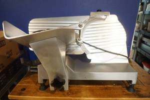 lot 35 image: Commercial Meat Slicer