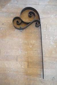 lot 206 image: Outdoor Sign Hanger