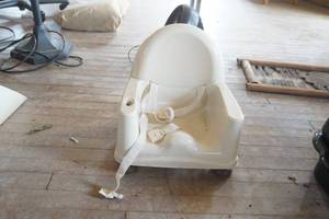 lot 211 image: Booster Seat with back