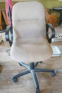 lot 218 image: Office Chair