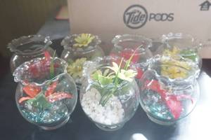 lot 238 image: Fish Bowl Centerpiece Decor