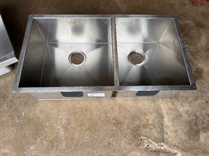lot 20 image: Blanco Blancoquatrus 1-34 Bowl Kitchen Sink