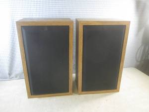 lot 18 image: (BS) Pair of KLH Classic Series CL-...