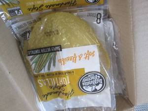 lot 116 image: (C-1) 12 - 8 Count Homemade Style T...