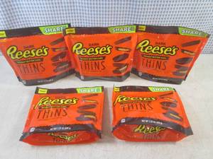 lot 140 image: (B-2) 5 Share Pack Bags of Dark Ree...