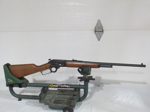 lot 7 image: Marlin 1894CL - Classic 25-20WIN Rifle with Case