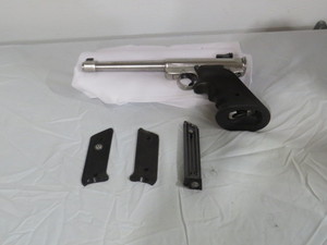 lot 9 image: Ruger Mark II Target 22 Caliber Handgun