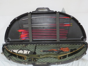 lot 66 image: AMF Compound Bow with Hard Case