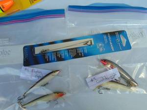 lot 103A image: Mixed Lot of 2 - Rapala #9 Countdown, 2 - #9 Rapala Floating Rap and 3 Pack of Leaders
