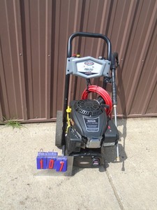 lot 107 image: Simpson 2800 psi Kohler powered pressure washer. New condition. Trade show display. As shown.