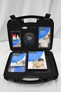 lot 52 image: Scotch Electronic Cleaning Kit with Case