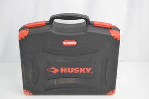 lot 55 image: Husky Air Tool Set with Accessories