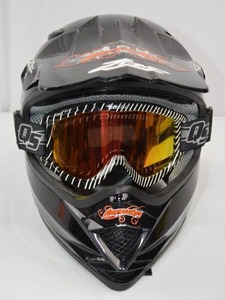 lot 72 image: Arctic Cat Zamp Full Face Helmet with Goggles