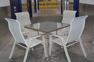 lot 209 image: Outdoor Patio Set with Square Glass Table and 4 Sling Chairs