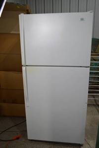 lot 218 image: White Top-Freezer Refrigerator