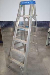 lot 239 image: Werner 6 ft Aluminum Step Ladder, Model 376, 250 lb Duty Rating