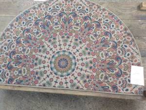 lot 371 image: Threshold Door Mat- has flaw in bac...
