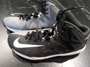 lot 48 image: Nike Max Air size M 9.5...