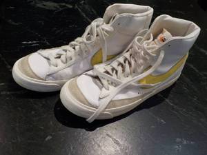 lot 49 image: Nike Mens size 11 12...
