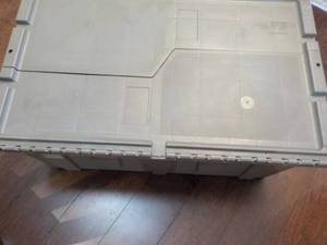 lot 57 image: Self Locking Tote...