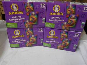 lot 186 image: 4 boxes Annies Organic Bunny Graha...