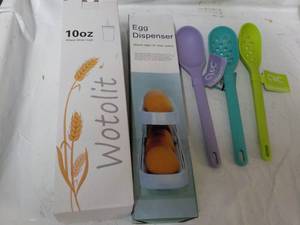 lot 220 image: 10 oz Wheat Straw Cups, Egg Dispens...