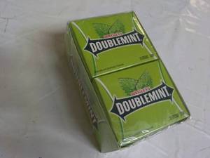 lot 228 image: Double Mint Gum 150 sticks...