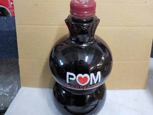 lot 282 image: 48 oz Pom Wonderful Antioxidant Sup...