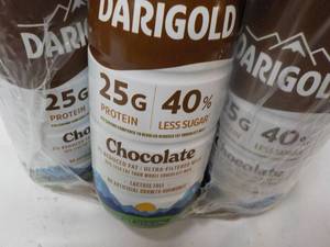 lot 322 image: 12 pack Darigold Chocolate Protein ...