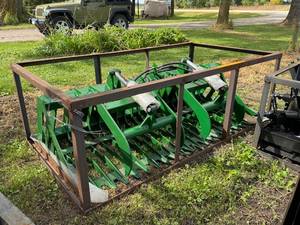 lot 1274 image: CFG Skid Steer Grapple (SGB72)