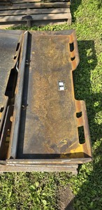 lot 1261 image: YINTATECH 12 Universal Quick Attach Mount Plate (QMP2-16-12T)