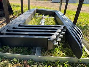lot 7184 image: Wolverine Forklift Forks, 60 Inches, 1 Pair