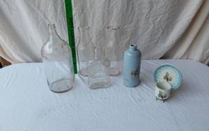 lot 25 image: Vintage Bottles and Decorative Items including Roth Greeting Cards Plate and Cup Set