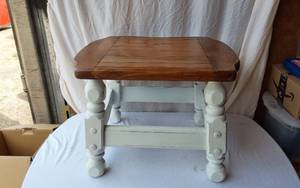 lot 41 image: Rustic Small Wooden Stool or Side Table 20 tall