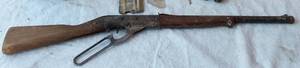 lot 106 image: Daisy Model 95 BB Gun