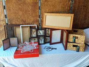 lot 117 image: Picture Frames and Decor Items including Melannco Frame and Glass Star Dish