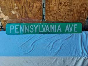 lot 141 image: Pennsylvania Avenue Street Sign